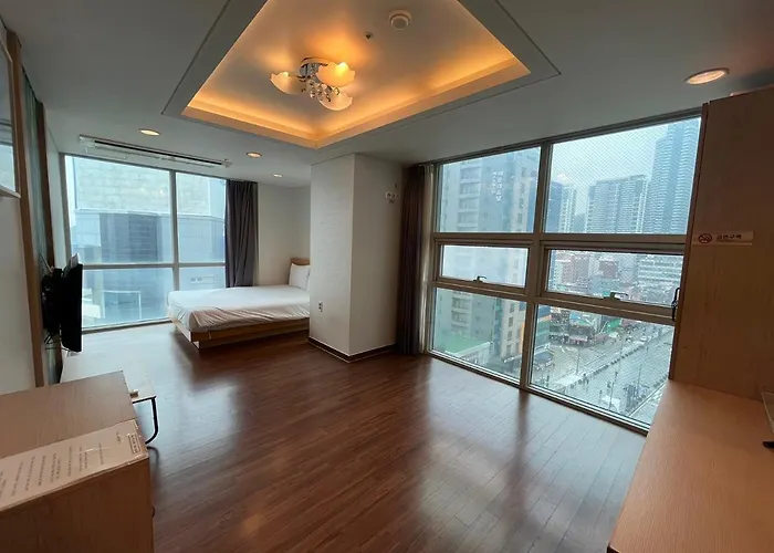 Elysia Boutique Hotel 2*