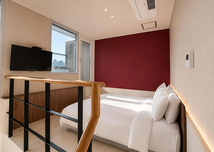 Elysia Boutique Hotel 2*